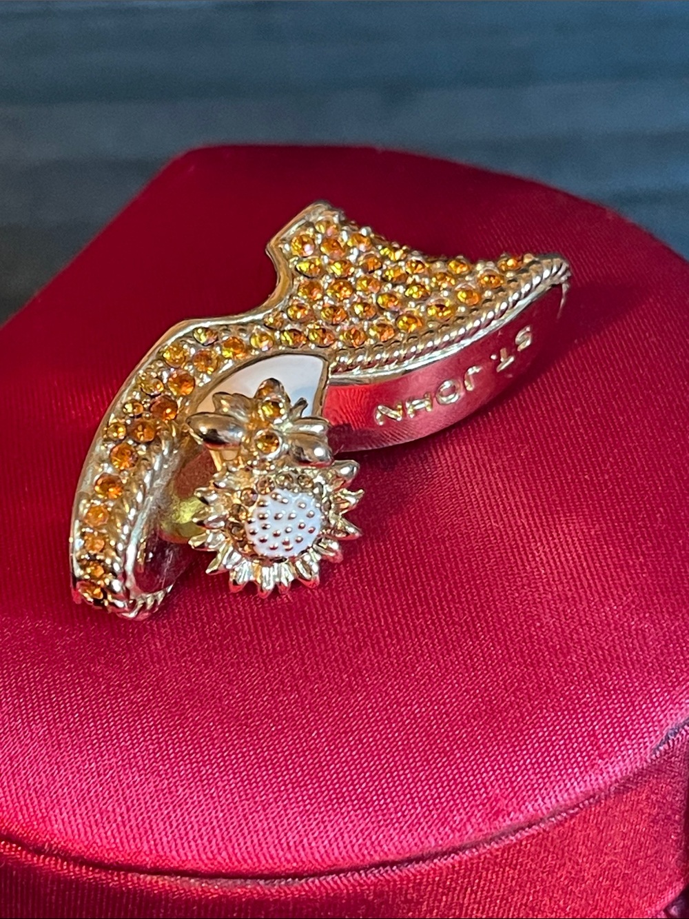 Vintage St. John 24K Gold Electroplated Austrian Crystal Wedge Shoe Brooch - Picture 8 of 13